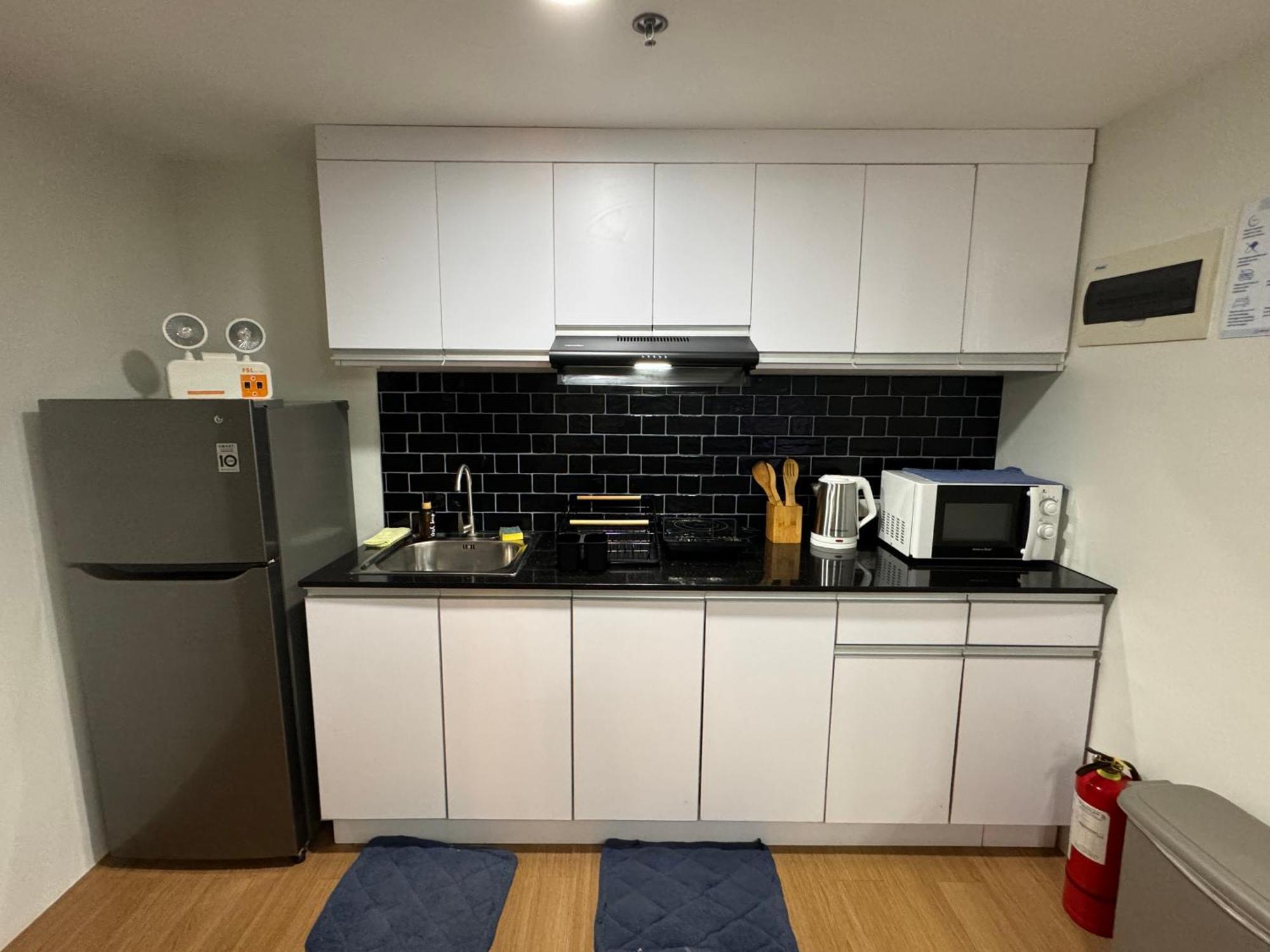 Cozyvilla At Pine Suites Tagaytay 2Br Or Studio With Free Parking 2Br In Basement Parking And Studio In Offsite Parking Tagaytay City Eksteriør bilde