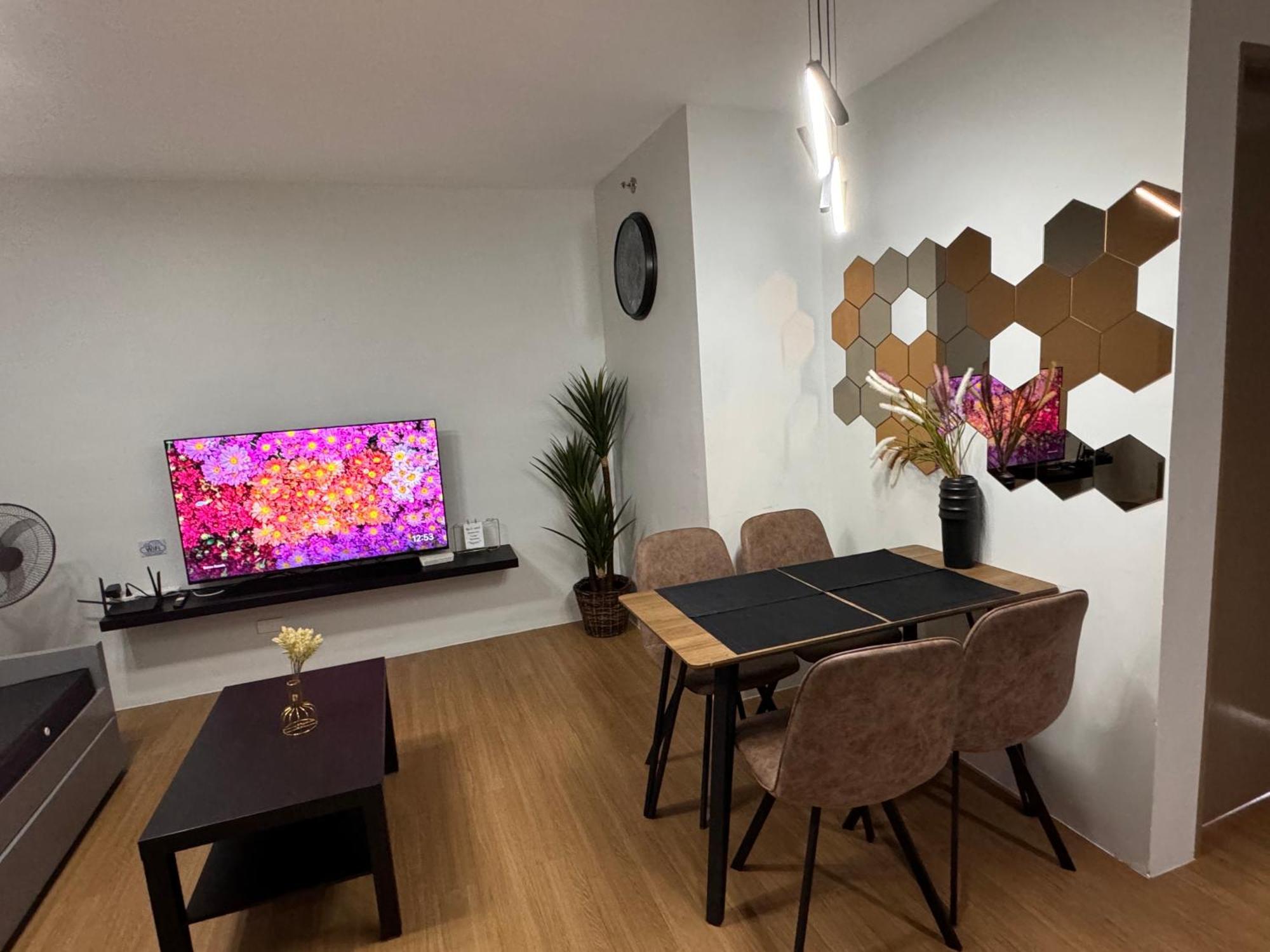 Cozyvilla At Pine Suites Tagaytay 2Br Or Studio With Free Parking 2Br In Basement Parking And Studio In Offsite Parking Tagaytay City Eksteriør bilde
