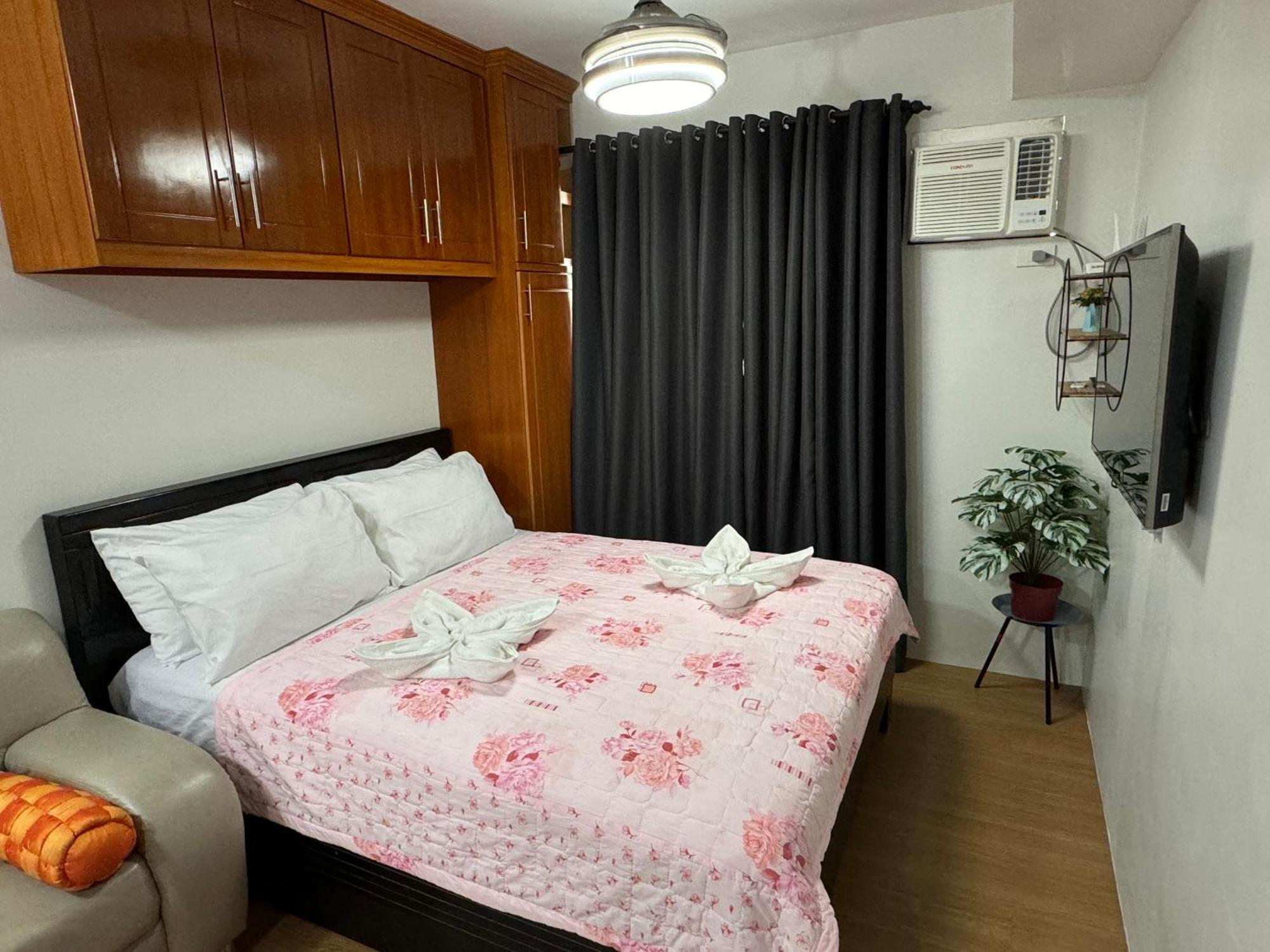 Cozyvilla At Pine Suites Tagaytay 2Br Or Studio With Free Parking 2Br In Basement Parking And Studio In Offsite Parking Tagaytay City Eksteriør bilde