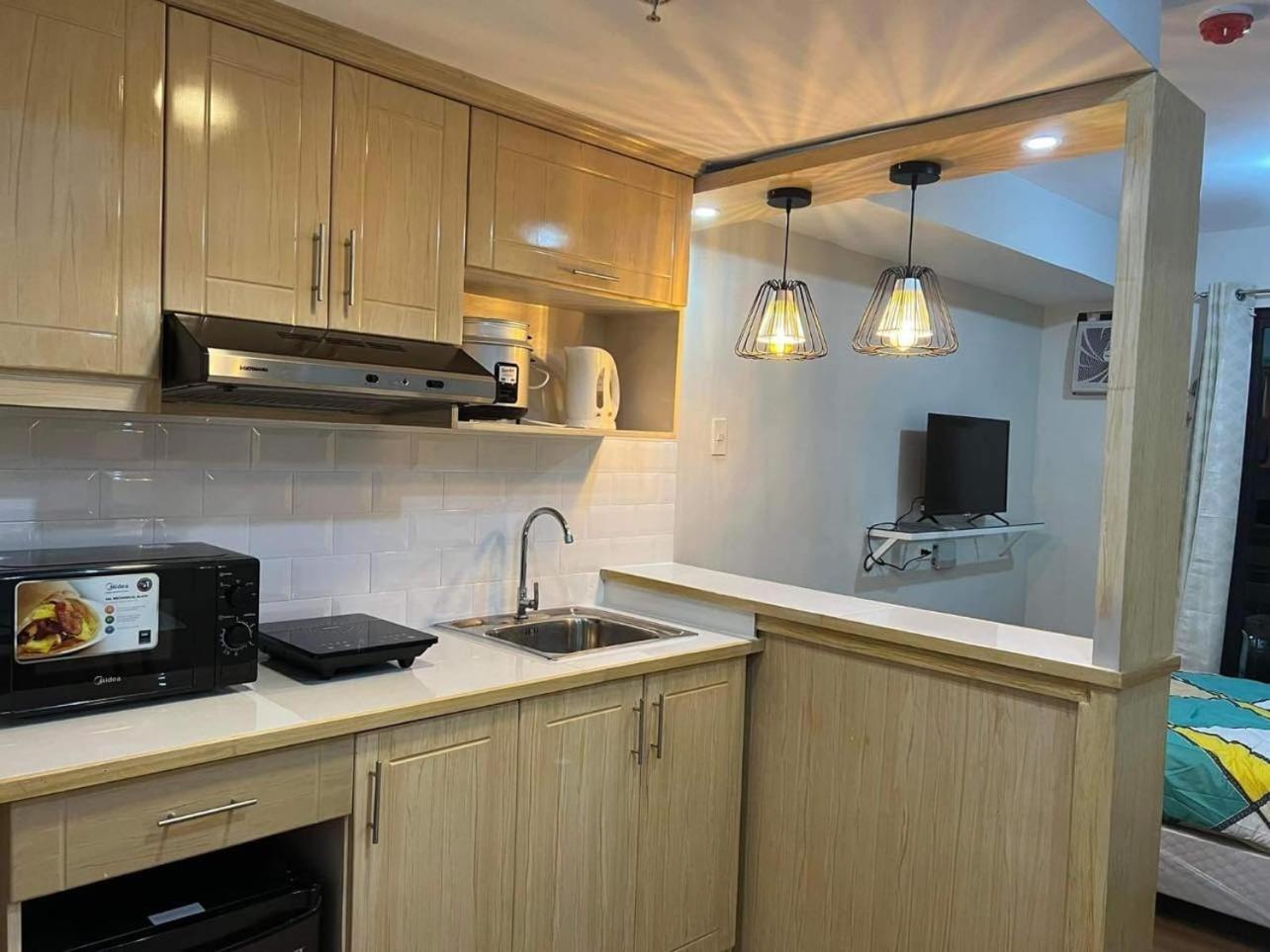 Cozyvilla At Pine Suites Tagaytay 2Br Or Studio With Free Parking 2Br In Basement Parking And Studio In Offsite Parking Tagaytay City Eksteriør bilde