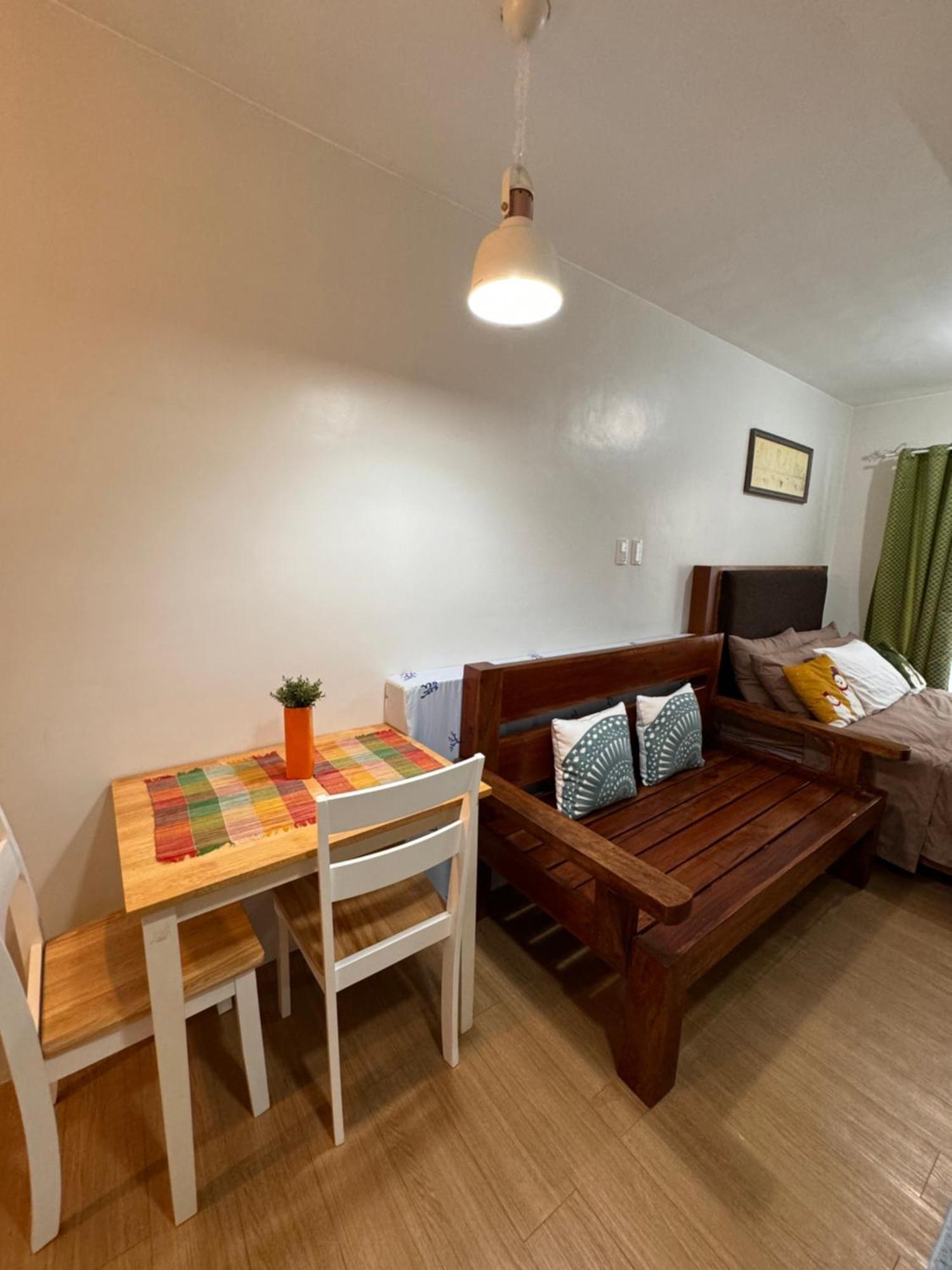 Cozyvilla At Pine Suites Tagaytay 2Br Or Studio With Free Parking 2Br In Basement Parking And Studio In Offsite Parking Tagaytay City Eksteriør bilde